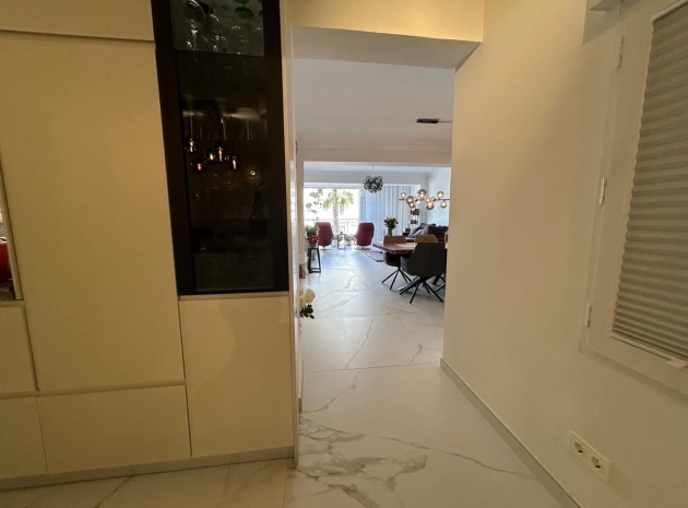 Wiederverkauf - Wohnung - Torrevieja - Torrevieja Centro