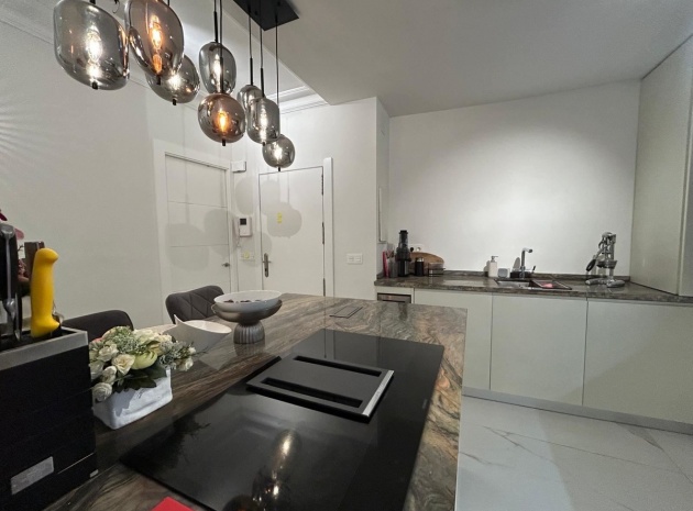 Wiederverkauf - Wohnung - Torrevieja - Torrevieja Centro