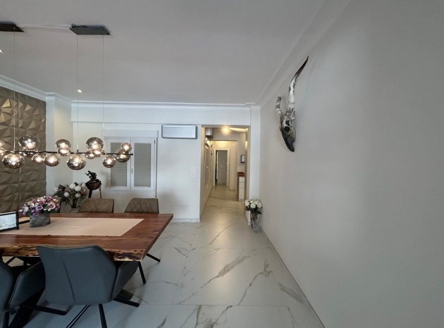 Wiederverkauf - Wohnung - Torrevieja - Torrevieja Centro