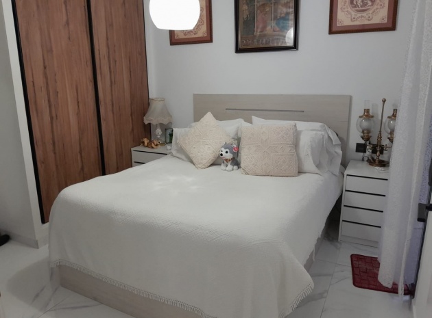 Wiederverkauf - Wohnung - Torrevieja - Torrevieja Centro