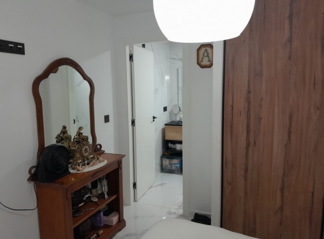 Wiederverkauf - Wohnung - Torrevieja - Torrevieja Centro