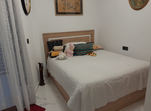 Wiederverkauf - Wohnung - Torrevieja - Torrevieja Centro