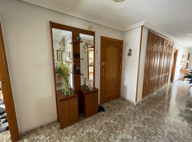 Wiederverkauf - Wohnung - Torrevieja - Torrevieja Centro
