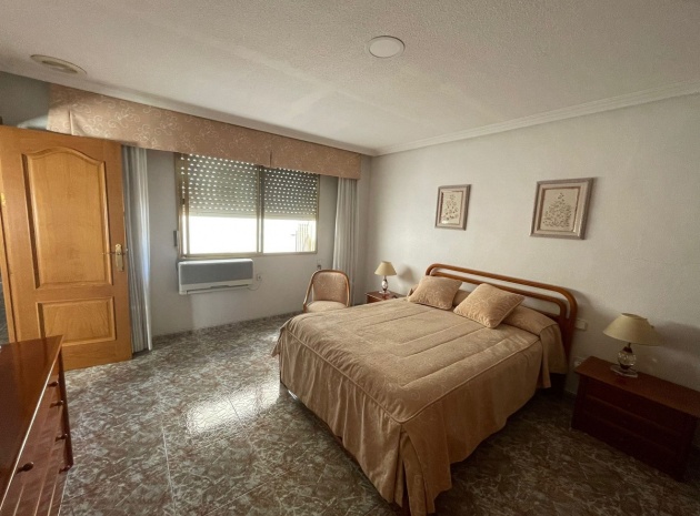 Wiederverkauf - Wohnung - Torrevieja - Torrevieja Centro