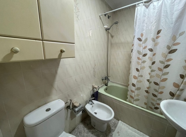 Wiederverkauf - Wohnung - Torrevieja - Torrevieja Centro