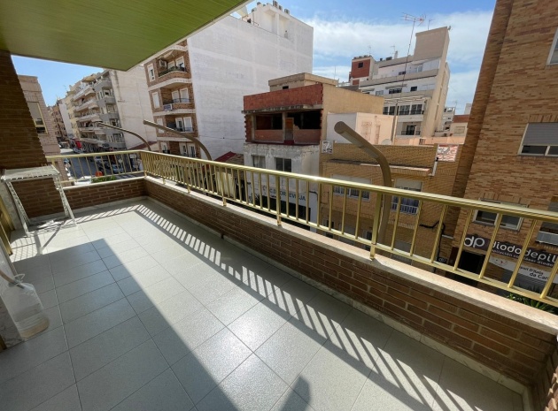 Wiederverkauf - Wohnung - Torrevieja - Torrevieja Centro