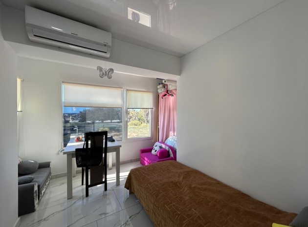 Wiederverkauf - Wohnung - Torrevieja - Torrevieja Centro
