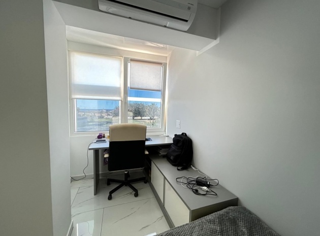 Wiederverkauf - Wohnung - Torrevieja - Torrevieja Centro