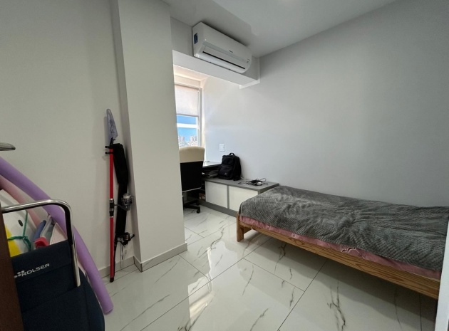 Wiederverkauf - Wohnung - Torrevieja - Torrevieja Centro