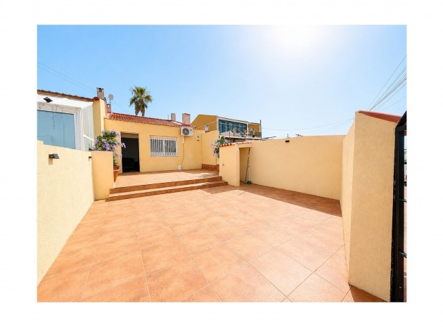 Återförsäljning - Lägenhet - Torrevieja - La Siesta - El Salado - Torreta