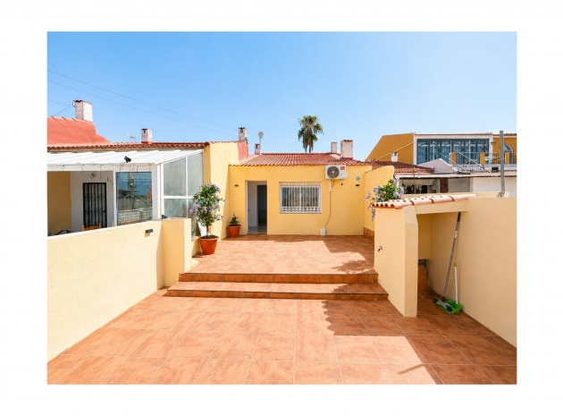 Återförsäljning - Lägenhet - Torrevieja - La Siesta - El Salado - Torreta