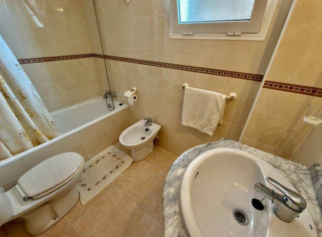 Resale - Apartment - Guardamar del Segura