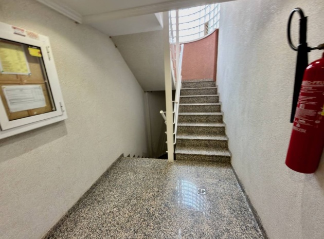 Resale - Apartment - Guardamar del Segura