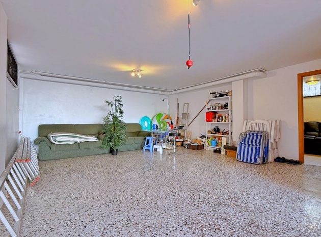 Wiederverkauf - Villa - Los Altos - Royal Park