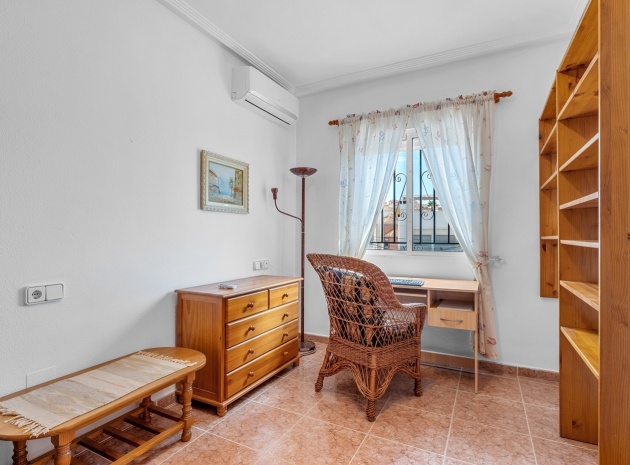 Resale - Villa - Villamartin - El Galan