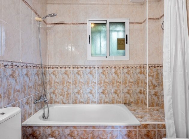 Resale - Villa - Villamartin - El Galan