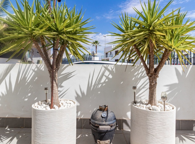 Återförsäljning - Lägenhet - Villamartin - La Fuente