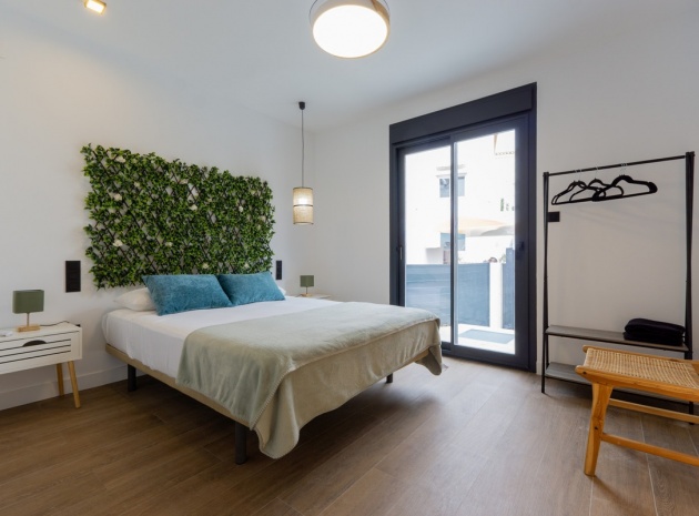 Resale - Villa - Torrevieja - Torrevieja Centro