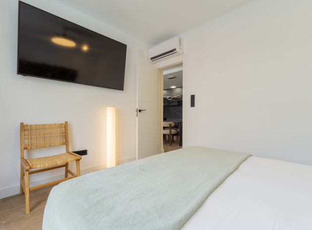 Resale - Villa - Torrevieja - Torrevieja Centro
