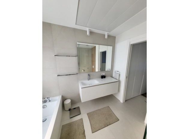 Återförsäljning - Villa - Orihuela - Orihuela Centro