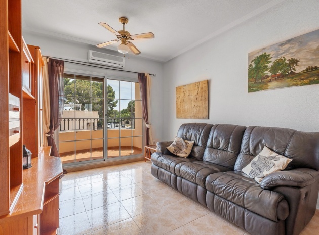 Resale - Apartment - Orihuela - Villamartin