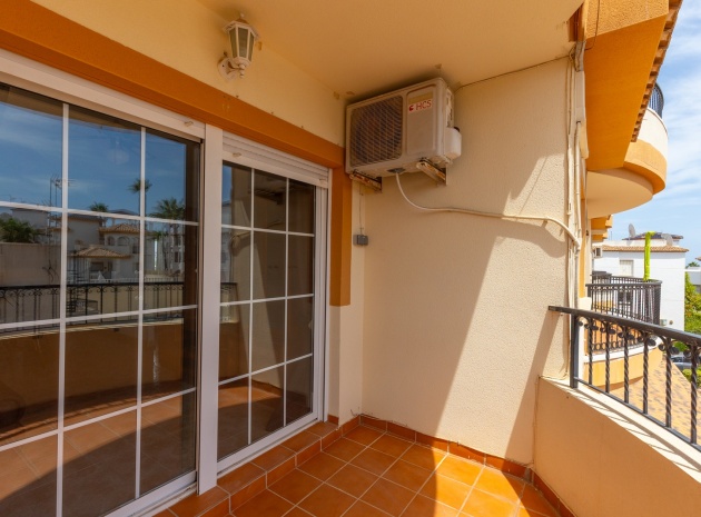 Resale - Apartment - Orihuela - Villamartin
