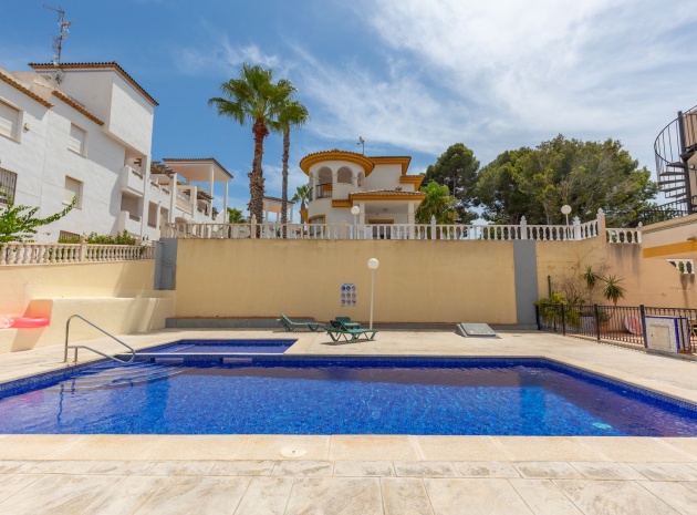 Resale - Apartment - Orihuela - Villamartin