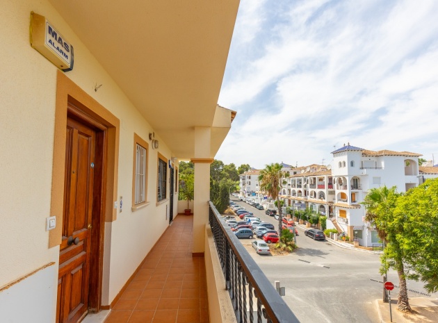Resale - Apartment - Orihuela - Villamartin
