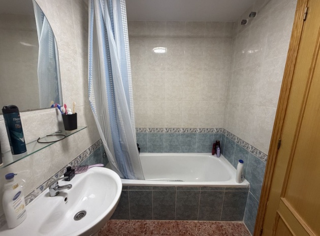 Resale - Apartment - Alicante - Alicante Centro