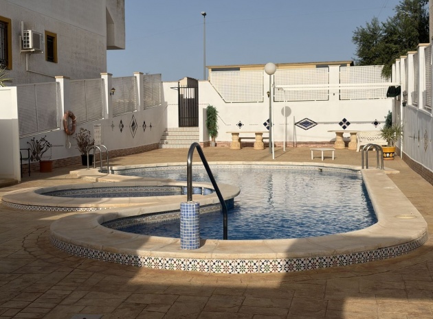 Resale - Apartment - Alicante - Alicante Centro