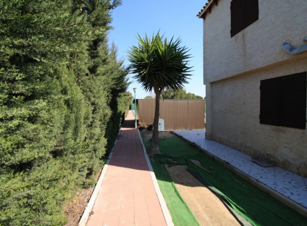 Återförsäljning - Villa - Orihuela - Orihuela Costa