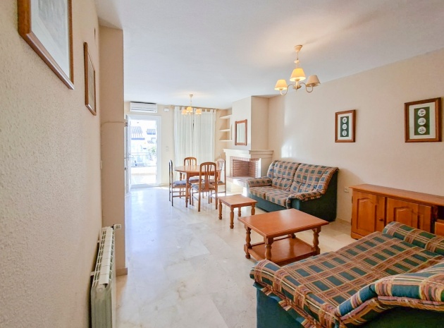 Resale - Townhouse - Villamartin