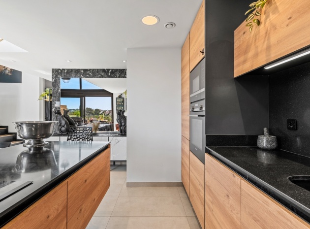 Resale - Apartment - Villamartin