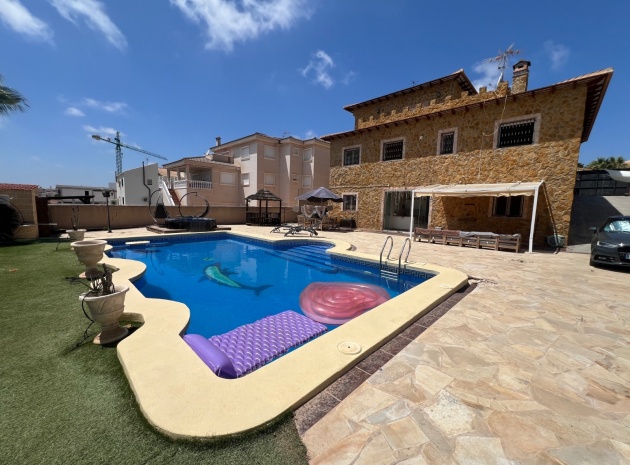 Återförsäljning - Villa - La Marina