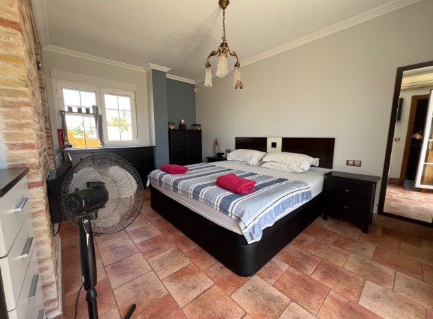 Återförsäljning - Villa - La Marina