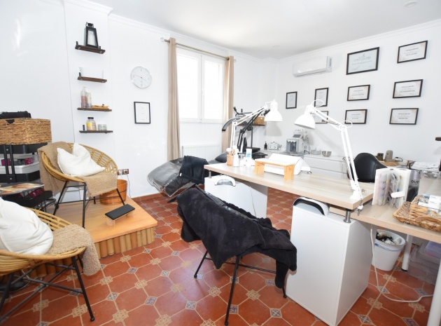 Återförsäljning - Villa - La Marina