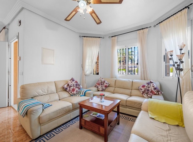 Resale - Villa - Guardamar del Segura