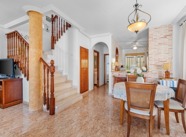 Resale - Villa - Guardamar del Segura