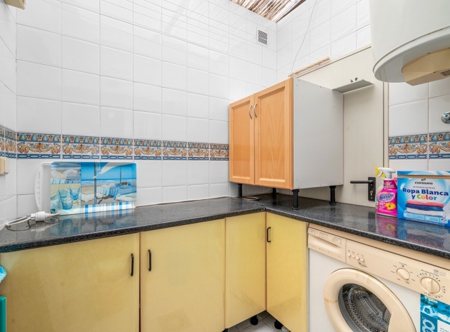 Resale - Villa - Guardamar del Segura