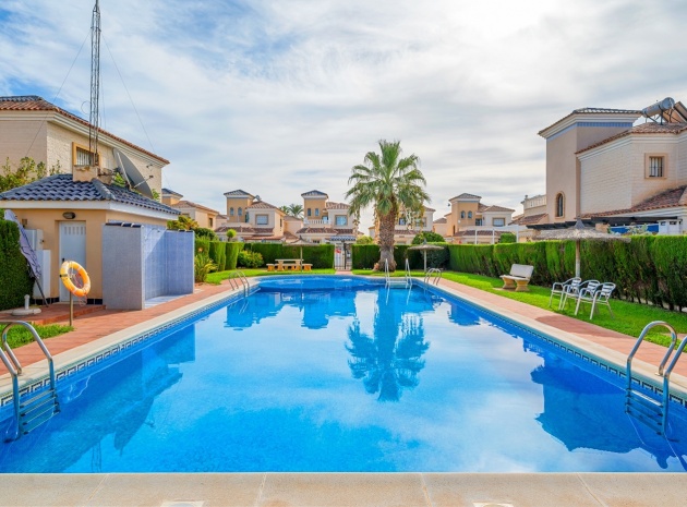 Resale - Villa - Guardamar del Segura
