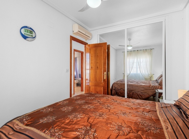 Resale - Villa - Guardamar del Segura