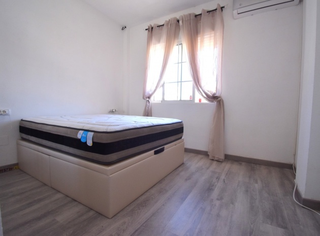 Wiederverkauf - Villa - Playa Flamenca - Teruel Numancia