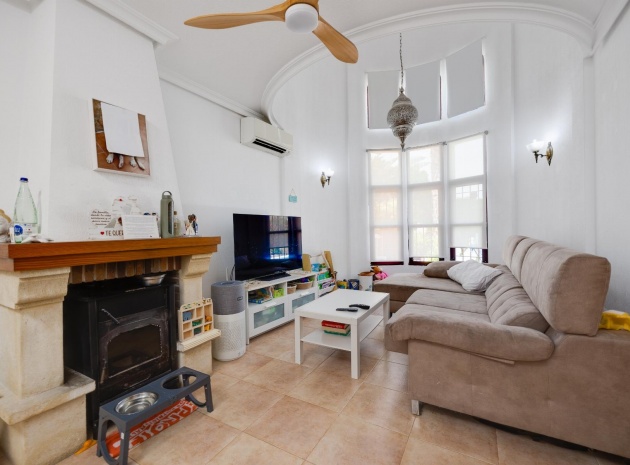 Återförsäljning - Villa - La Marina