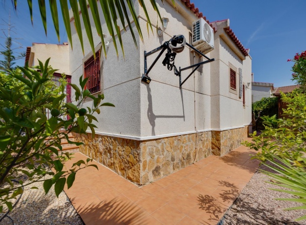 Återförsäljning - Villa - La Marina