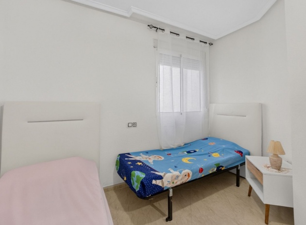 Återförsäljning - Lägenhet - Torrevieja - Torrevieja Centro