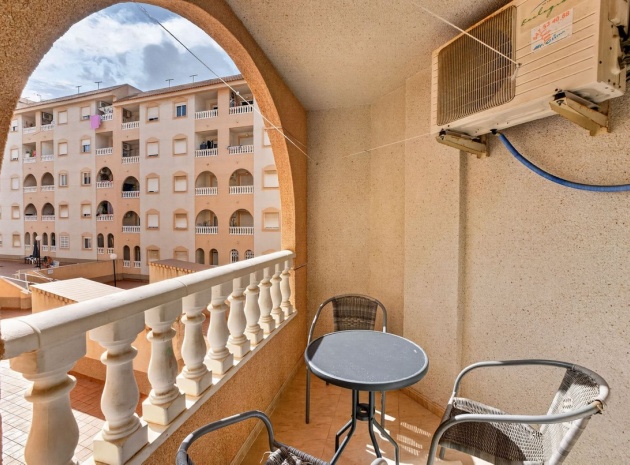 Återförsäljning - Lägenhet - Torrevieja - Torrevieja Centro