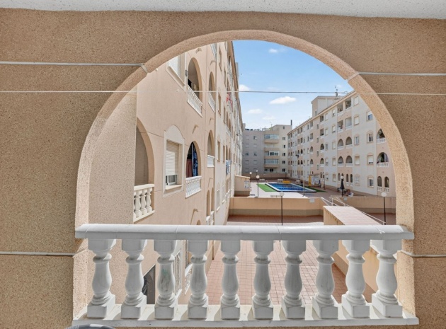 Återförsäljning - Lägenhet - Torrevieja - Torrevieja Centro