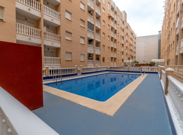 Återförsäljning - Lägenhet - Torrevieja - Torrevieja Centro