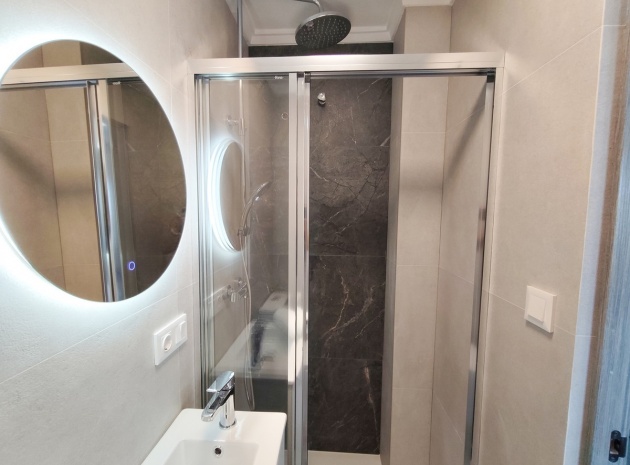 Wederverkoop - Appartement - Torrevieja - Torrevieja Centro