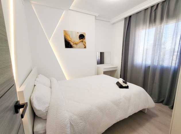 Wederverkoop - Appartement - Torrevieja - Torrevieja Centro